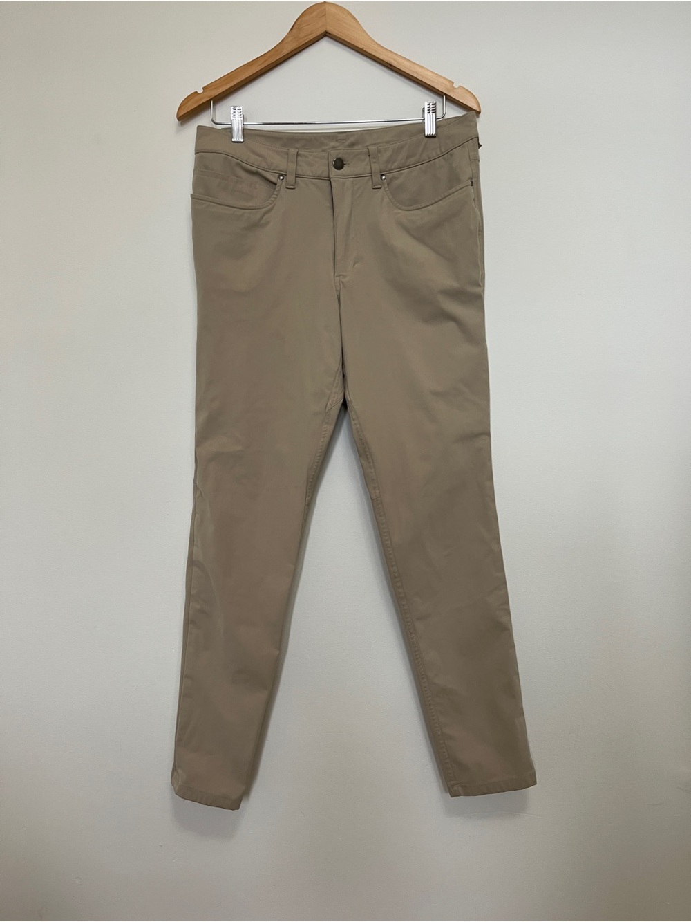 Lululemon ABC Skinny Fit Khaki Pants Size 32
